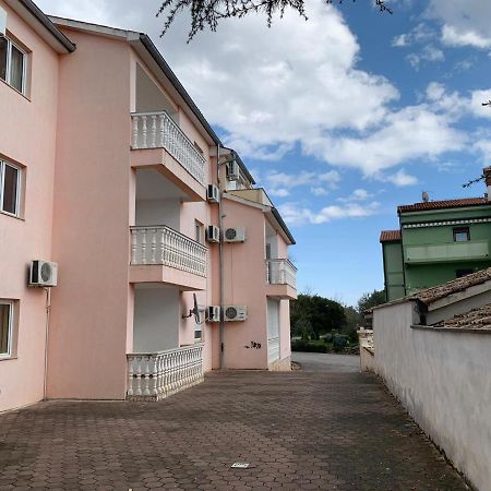 Apartman Dobric Fažana Eksteriør bilde